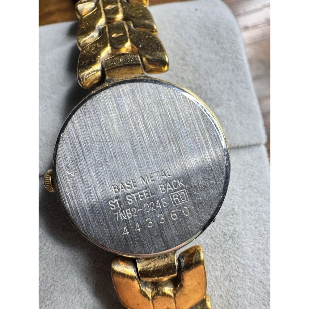 SEIKO 7N82 Quartz Women's Watch Gold Tone Black Dial Date Japan Vintage‎ Working